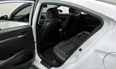 Hyundai Avante 2016, 153718 км, за 8490000 KRW - фото 12