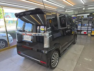 Honda N-BOX 2016, 181559 км, за 13700000 KRW