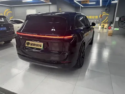 Li Auto Li L7 2024, 28600 км, за 237000 CNY