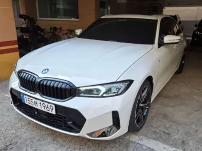 BMW 3-Series · 2026 год