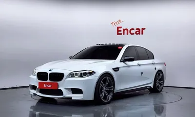 BMW M5 · 2015 год
