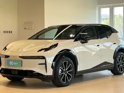 Zeekr X · 2025 год