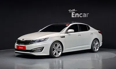 Kia K5 · 2012 год