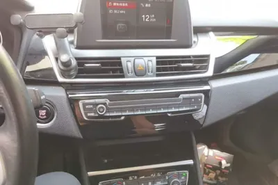 BMW 2 Series Active Tourer 2019, 99100 км, за 59076.52 CNY - фото 17