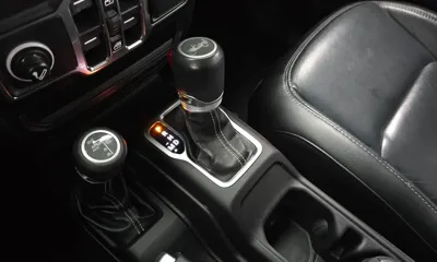 Jeep Wrangler 2019, 50217 км, за 39990000 KRW - фото 9