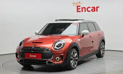 MINI Clubman · 2023 год