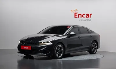 Kia K5 · 2023 год