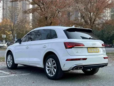 Audi Q5L 2022, 61000 км, за 173800 CNY