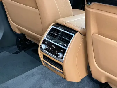 BMW 7 Series 2018, 60000 км, за 208000 CNY - фото 17