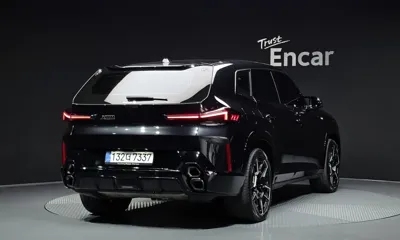 BMW XM 2024, 8888 км, за 159900000 KRW