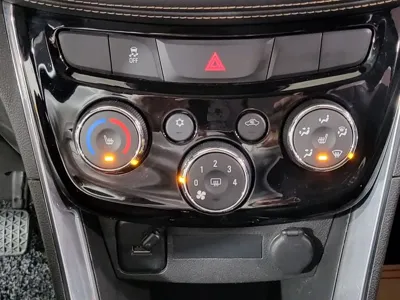 ChevroletGMDaewoo Trax 2017, 160948 км, за 5500000 KRW - фото 8