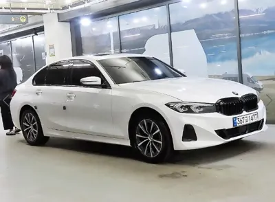 BMW 3-Series · 2023 год