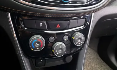 ChevroletGMDaewoo Trax 2017, 119524 км, за 3947.46 USD - фото 17