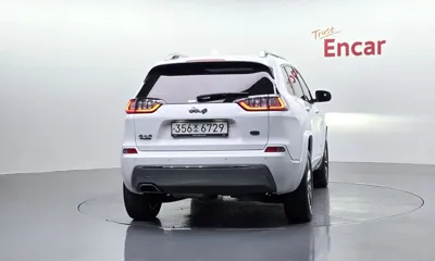 Jeep Cherokee 2019, 62807 км, за 17500000 KRW