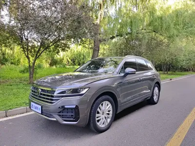 Volkswagen Touareg · 2023 год
