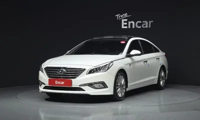 Hyundai Sonata · 2015 год
