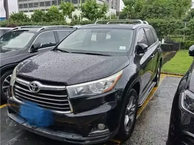 Toyota Highlander 2016, 120000 км, за 88800 CNY - фото 1