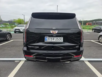 Cadillac Escalade 2025, 6700 км, за 160000000 KRW - фото 2