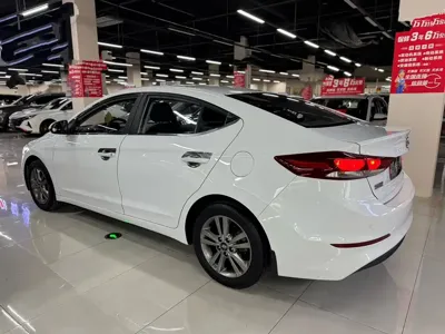 Hyundai Elantra 2016, 92000 км, за 23500 CNY - фото 7