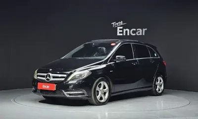 Mercedes-Benz B-Class · 2012 год