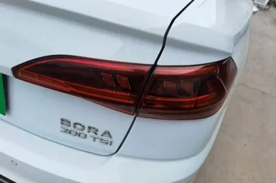 Volkswagen Bora 2023, 83600 км, за 63574.61 CNY - фото 9