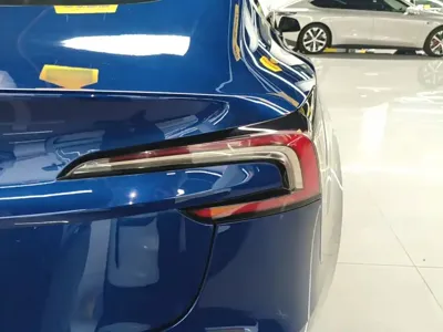 Tesla Model 3 2025, 12000 км, за 240500 CNY - фото 8