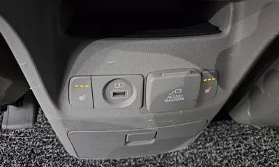 Kia Canival 2016, 75771 км, за 11800000 KRW - фото 16