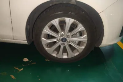Ford Escort 2017, 156500 км, за 28377.6 CNY - фото 8