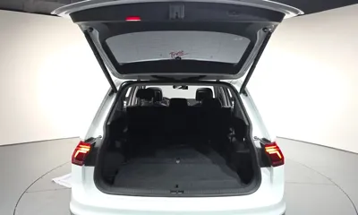 Volkswagen Tiguan 2023, 12067 км, за 31990000 KRW - фото 20
