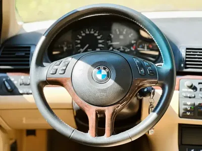 BMW 3 Series 2003, 190000 км, за 63800 CNY - фото 9