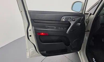 KG_Mobility_Ssangyong KORANDO 2017, 161403 км, за 5600000 KRW - фото 24