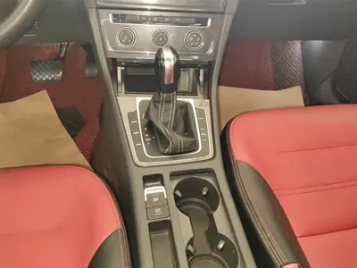 Volkswagen Golf 2017, 94800 км, за 45500 CNY - фото 16