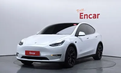 Tesla Model Y · 2021 год