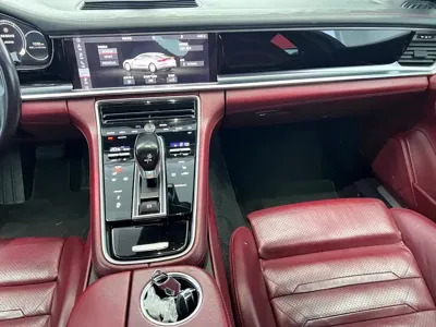Porsche Panamera 2019, 88000 км, за 282800 CNY - фото 7