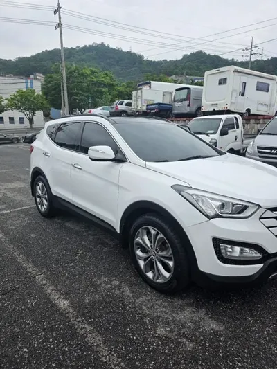 Hyundai Santafe 2013, 167002 км, за 8500000 KRW