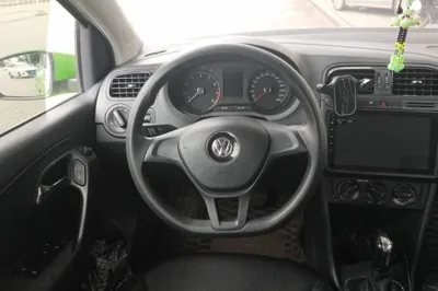 Volkswagen Polo 2016, 66500 км, за 35750.52 CNY - фото 10