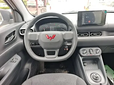 Wuling Hongguang EV 2025, 200 км, за 50800 CNY - фото 11