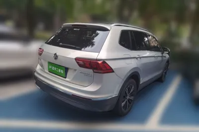 Volkswagen Tiguan L 2020, 84900 км, за 82149.98 CNY - фото 6