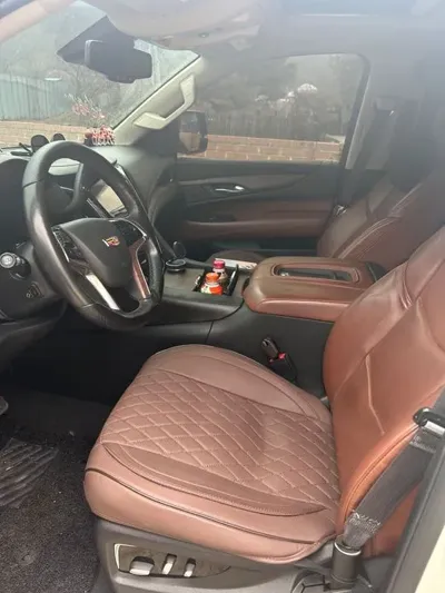 Cadillac Escalade 2015, 124000 км, за 31000000 KRW
