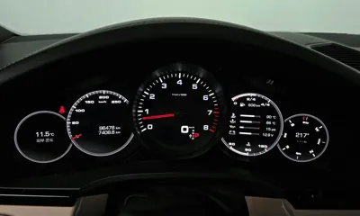 Porsche Cayenne 2019, 96478 км, за 60880000 KRW - фото 8
