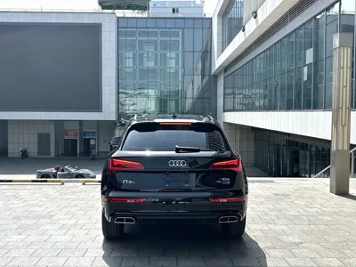 Audi Q5L 2025, 10000 км, за 220799 CNY - фото 8