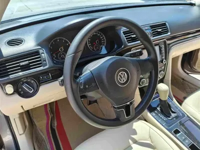 Volkswagen Passat 2012, 192000 км, за 15800 CNY - фото 13