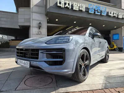 Porsche Cayenne · 2025 год