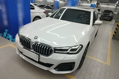 BMW 5 Series · 2021 год