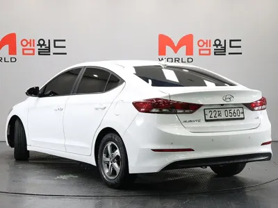 Hyundai Avante 2016, 117721 км, за 7500000 KRW