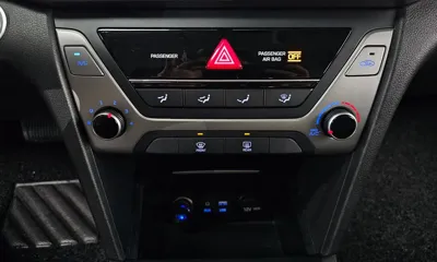 Hyundai Avante 2018, 49478 км, за 12800000 KRW - фото 18