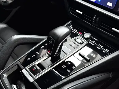 Porsche Cayenne 2021, 70000 км, за 418000 CNY - фото 7
