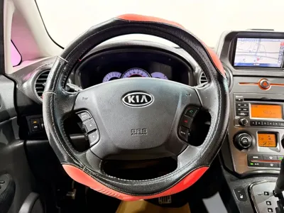 Kia Carens 2011, 152593 км, за 2700000 KRW - фото 6