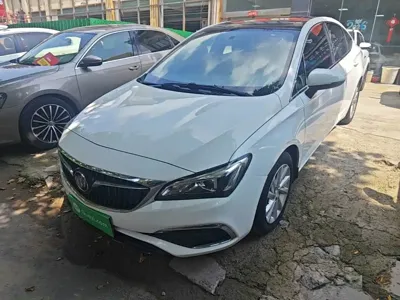 Buick Verano 2019, 52500 км, за 43300 CNY