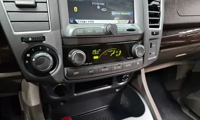 KG_Mobility_Ssangyong KORANDO 2015, 163392 км, за 7000000 KRW - фото 28